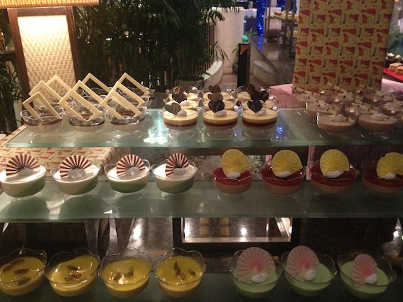 Just a tiny portion of the desert section. They even had pecan pie! *drool*